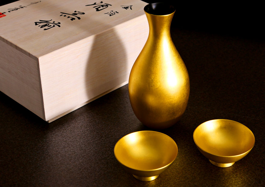 YAMADA HEIANDO Lacquerware: Hand-Crafted Imperial Luxury for Japanese Emperor