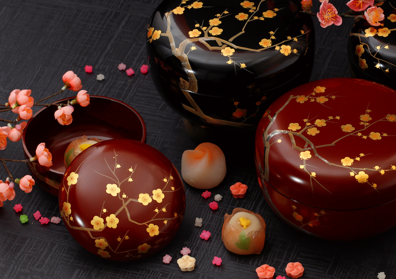 Ume Dome Box | YAMADA HEIANDO Lacquerware: Hand-Crafted Imperial Luxury for Japanese Emperor