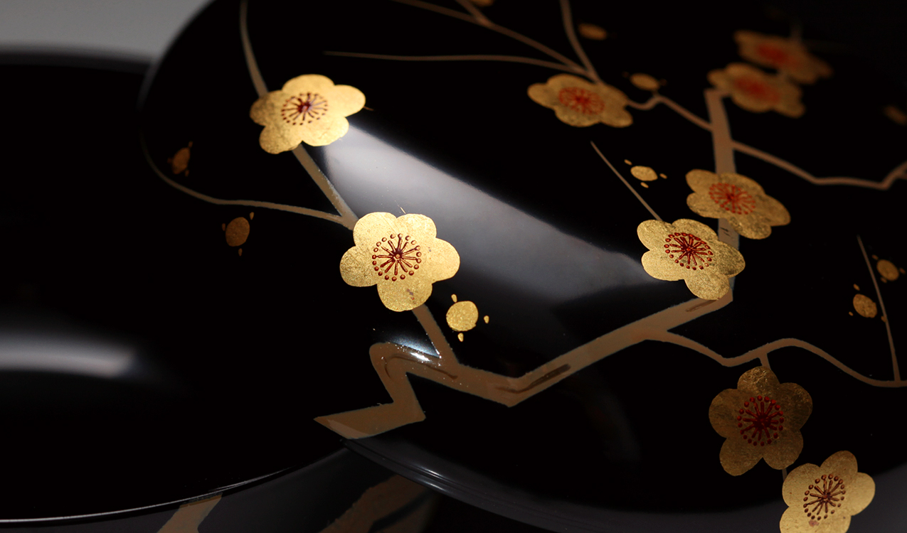 Ume Dome Box | YAMADA HEIANDO Lacquerware: Hand-Crafted Imperial Luxury for Japanese Emperor