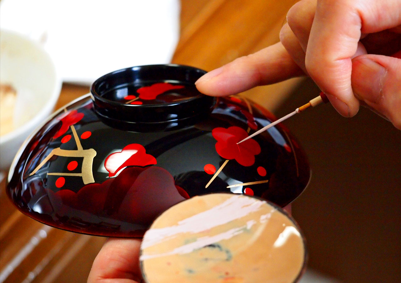 YAMADA HEIANDO Lacquerware: Hand-Crafted Imperial Luxury for Japanese Emperor